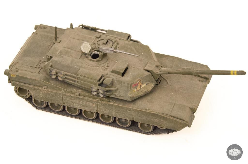 Scale model of a United States M1A1 Abrams - 2