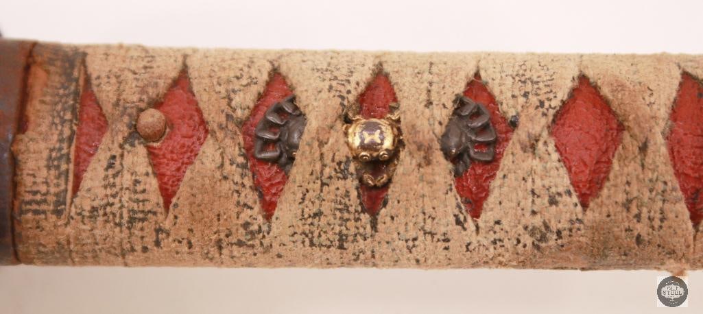 Japanese Short Sword With Crab Medallion and Scabbard - 4