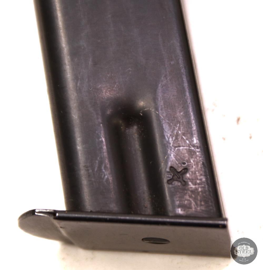 Five Pistol Magazines 4x 9mm, 1x 32 ACP - 2