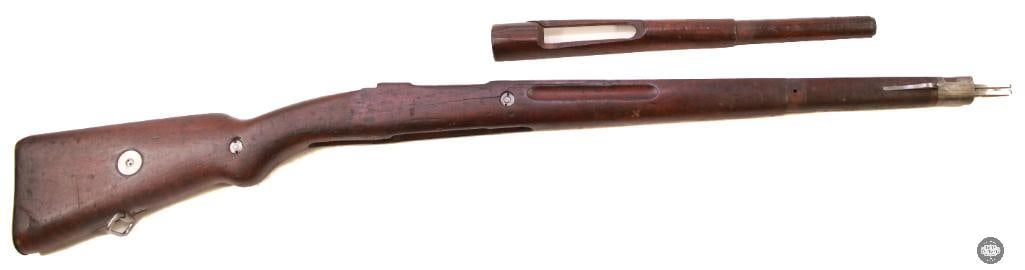 Czech Mauser VZ24 Stock & Handguard With Bayonet Lug & Butt Plate (1 of 2)