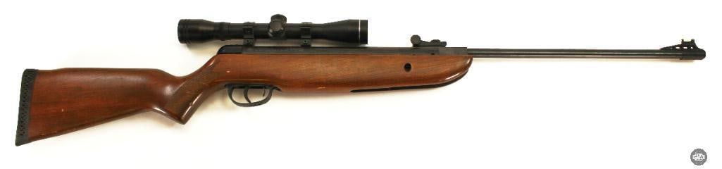 Crosman Benjamin Legacy 1000 Model B1K77 Air Rifle with 4x32 Crosman Scope (1 of 8)