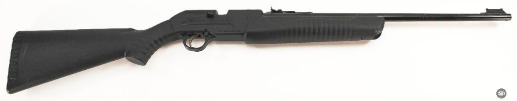 Daisy PowerLine 901 .177 Cal BB and Pellet: Great condition Daisy Powerline 901 in .177 caliber. Shoots both BBs and pellets. THIS ITEM IS AS PICTURED WITH NO FURTHER ATTACHMENTS. ALL SALES ARE FINAL. PLEASE REFER TO THE