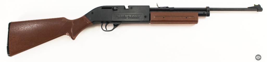 Crosman 760 PumpMaster .177 Caliber BB Gun: Crosman 760 PumpMaster bb gun in .177 caliber. Clean and functional! THIS ITEM IS AS PICTURED WITH NO FURTHER ATTACHMENTS. ALL SALES ARE FINAL. PLEASE REFER TO THE AUCTION DESCRIPTION,