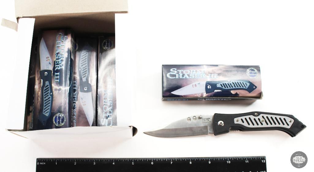 5 Pack Frost Cutlery Storm Chaser III Folding Knives NIB: 5 Pack Frost Cutlery Storm Chaser III Folding Knives NIB THIS ITEM IS AS PICTURED WITH NO FURTHER ATTACHMENTS. ALL SALES ARE FINAL. PLEASE REFER TO THE AUCTION DESCRIPTION, LOT
