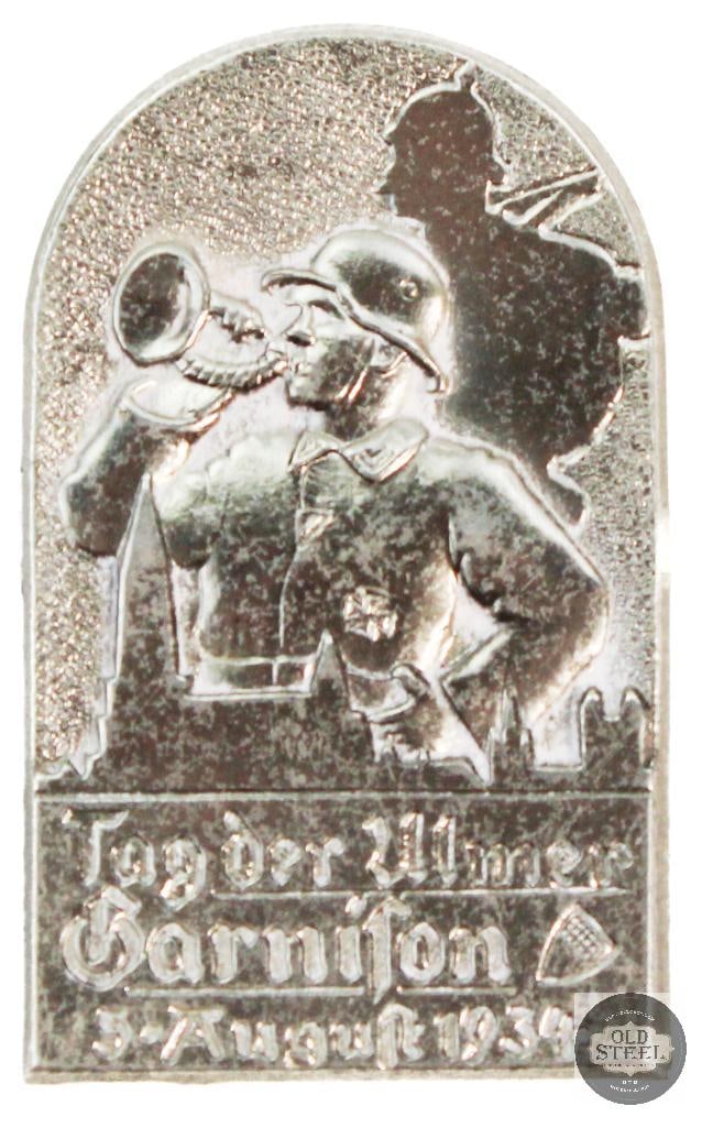 "Tag der Ulmer Garnison 1934" Speech badge for 5th of august 1934 Blechabzeichen WWII German: WWII German Aluminum Speech badge for 5th of august 1934 Blechabzeichen "Tag der Ulmer Garnison 1934" THIS ITEM IS AS PICTURED WITH NO FURTHER ATTACHM