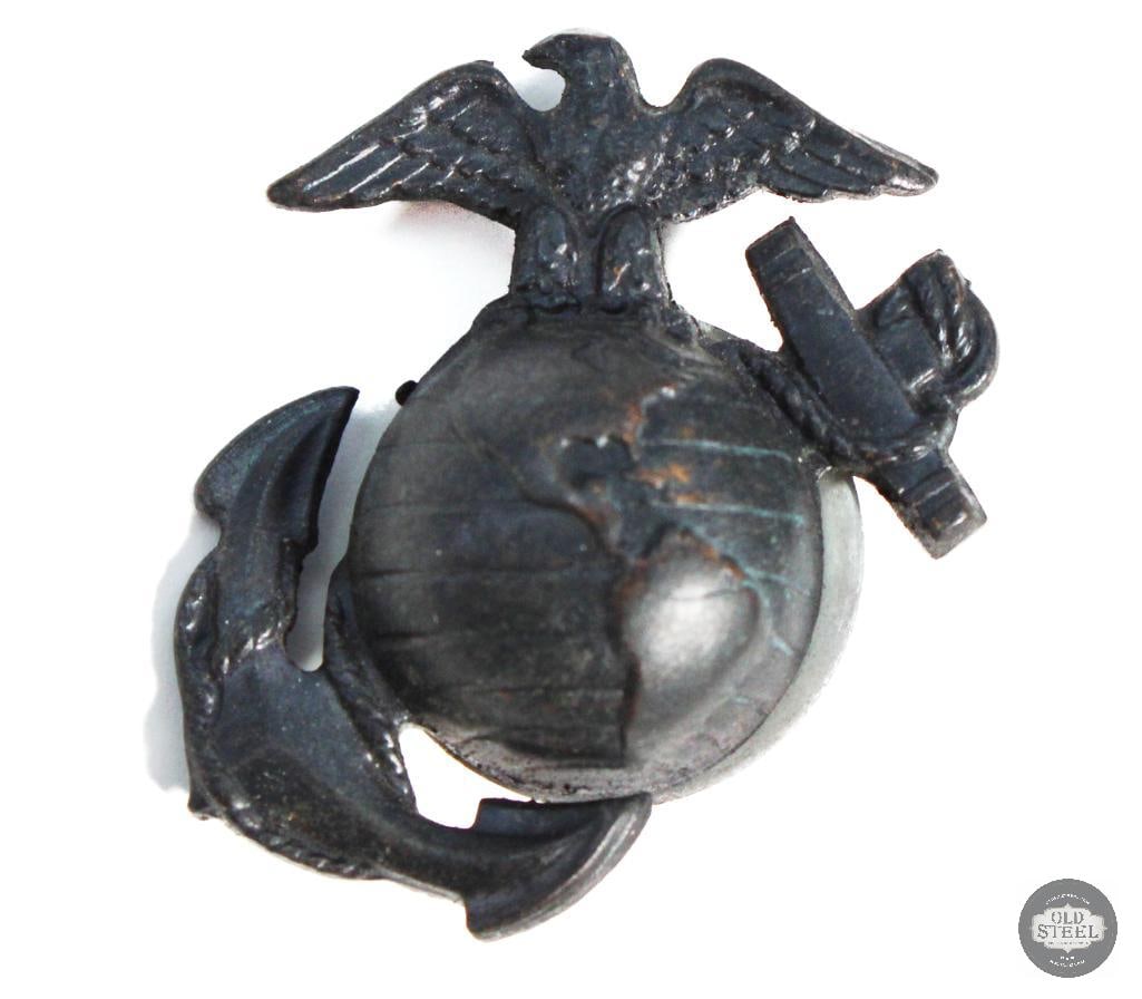 Original US Marine Eagle globe and anchor cap badge: Original US Marine Eagle globe and anchor cap badge THIS ITEM IS AS PICTURED WITH NO FURTHER ATTACHMENTS. ALL SALES ARE FINAL. PLEASE REFER TO THE AUCTION DESCRIPTION, LOT