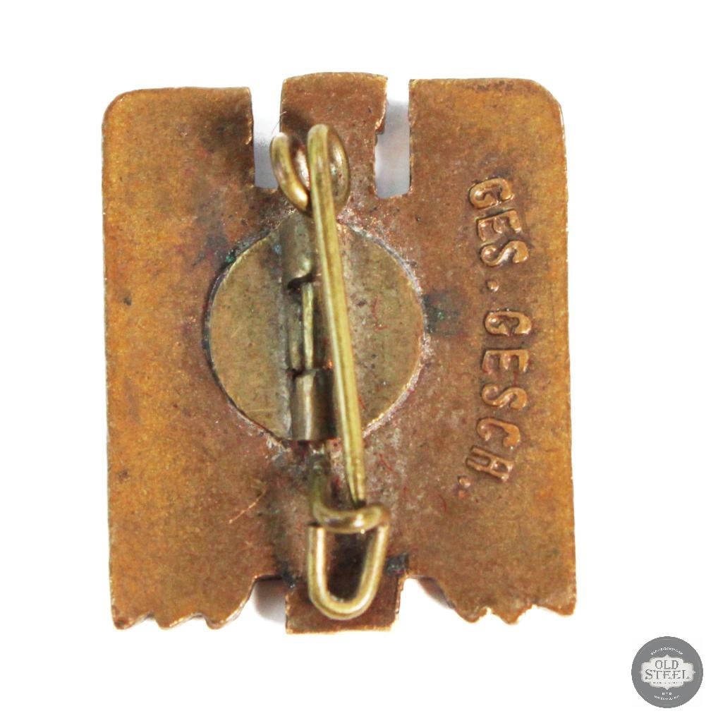 Original DRK German red cross pin WWII - 2