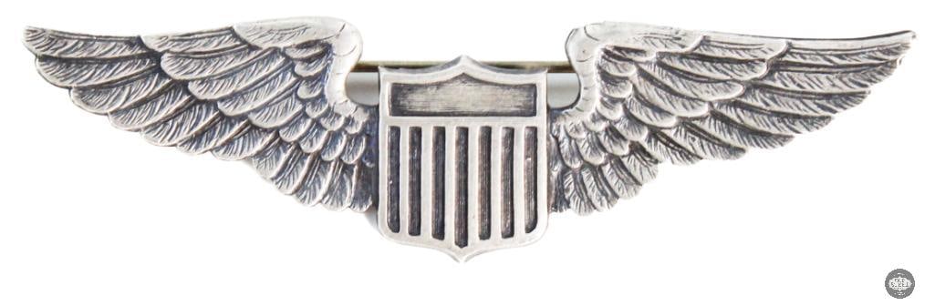 Original WWII US Army AAF Pilots Wings: Original WWII US Army AAF Pilots Wings THIS ITEM IS AS PICTURED WITH NO FURTHER ATTACHMENTS. ALL SALES ARE FINAL. PLEASE REFER TO THE AUCTION DESCRIPTION, LOT #1 DESCRIPTION AND