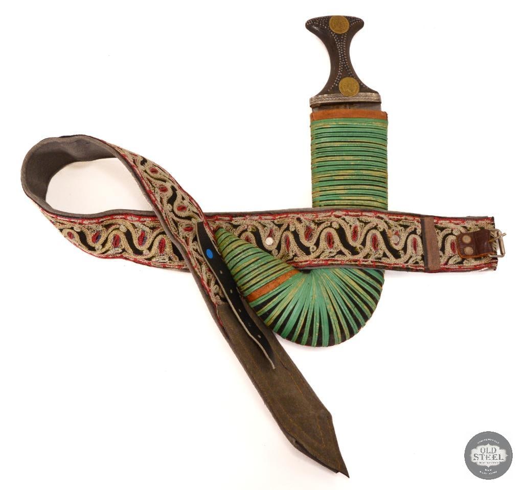 Yemenite Jambiya Thouma and Belt (1 of 5)