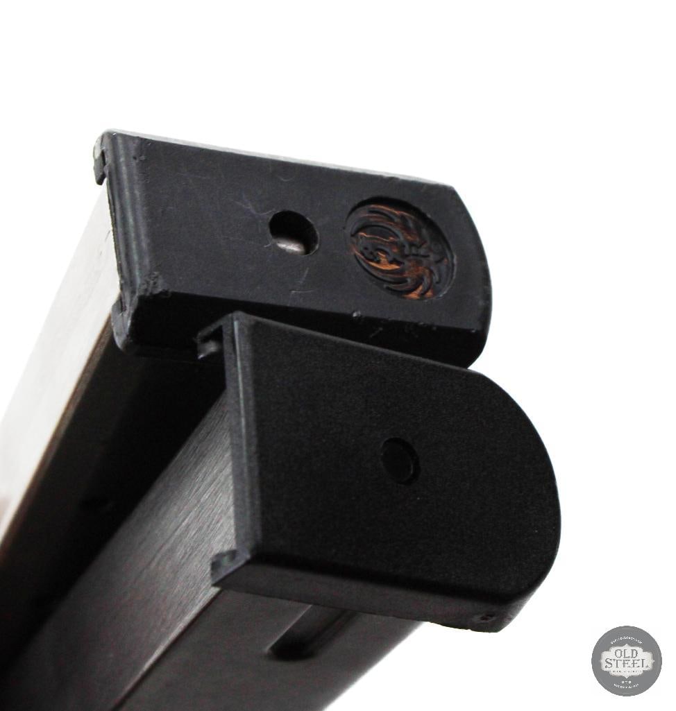 Lot of two Pistol Magazines - 3