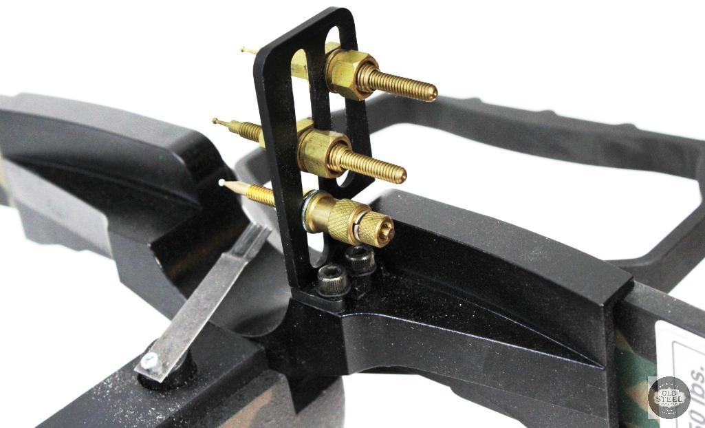 PSE 150 LB Draw Weight Crossbow Kit W/ Arrows, Transport Bag, Glove, Leupold Scope, & Extras - 11