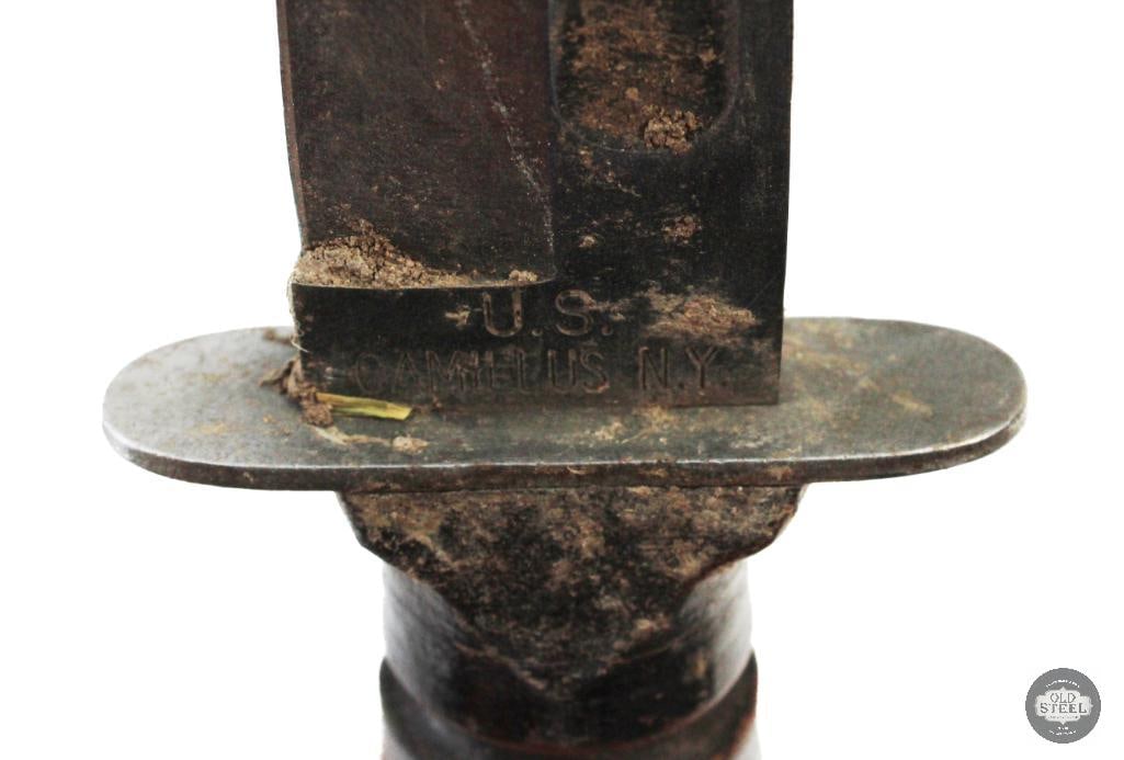 Original USN MK2 Fighting Knife W/ Scabbard - Camillus - 8