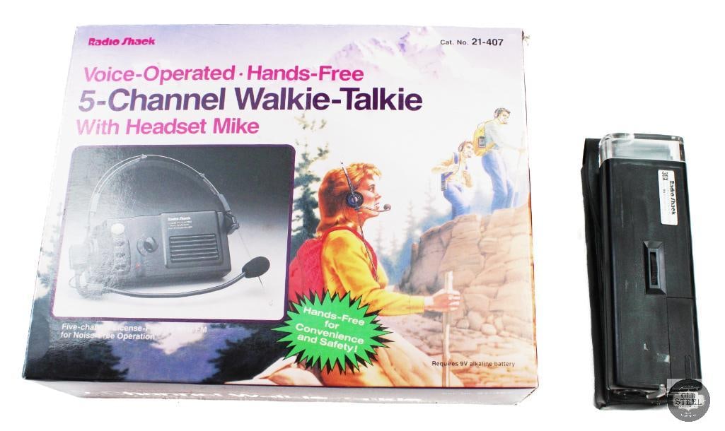 Vintage Radio Shack Walkie Talkie and Microscope: Vintage Radio Shack Walkie Talkie and Microscope THIS ITEM IS AS PICTURED WITH NO FURTHER ATTACHMENTS. ALL SALES ARE FINAL. PLEASE REFER TO THE AUCTION DESCRIPTION, LOT