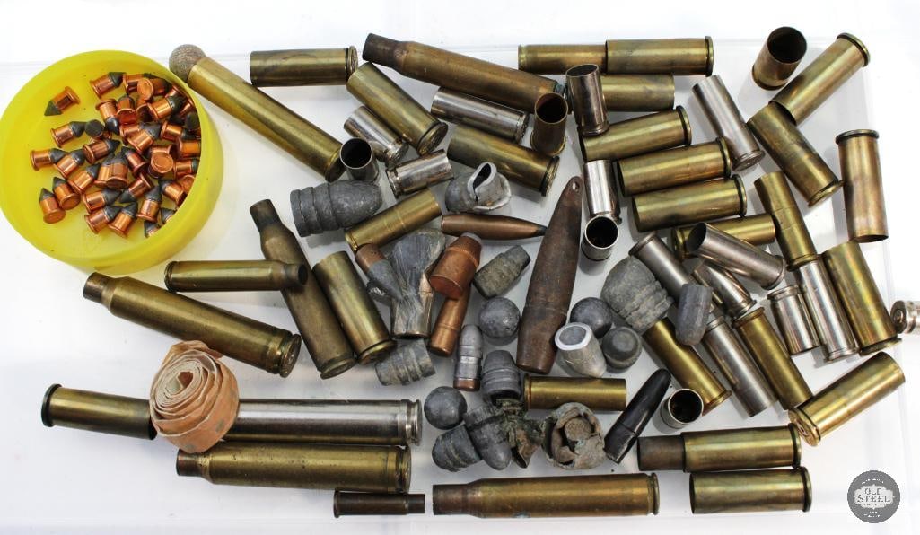 Lot of Misc. Casings & Lead Bullets: Lot of Misc. Casings & Lead Bullets THIS ITEM IS AS PICTURED WITH NO FURTHER ATTACHMENTS. ALL SALES ARE FINAL. PLEASE REFER TO THE AUCTION DESCRIPTION, LOT #1 DESCRIPTION AND