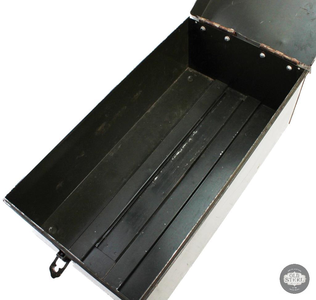 Vintage Green Possible U.S. Military Portable Metal Note Cabinet - 3