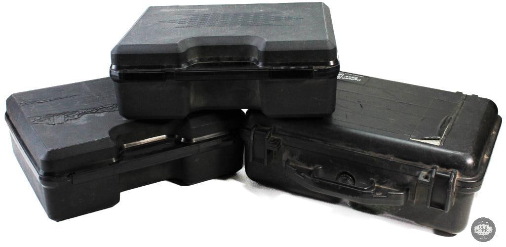 Lot of 3 Hard Plastic Transport Cases - 2 Commercial, 1 Pelican: Lot of 3 Hard Plastic Transport Cases - 2 Commercial, 1 Pelican THIS ITEM IS AS PICTURED WITH NO FURTHER ATTACHMENTS. ALL SALES ARE FINAL. PLEASE REFE