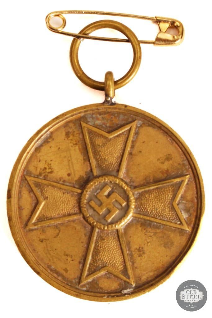 German Third Reich War Merit Medal - Kriegsverdienstmedaille 1939 - WWII - 2