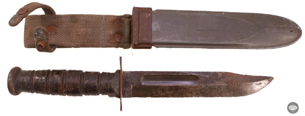 Original USN Mark 2 Fighting Knife with Scabbard - Camillus - 2