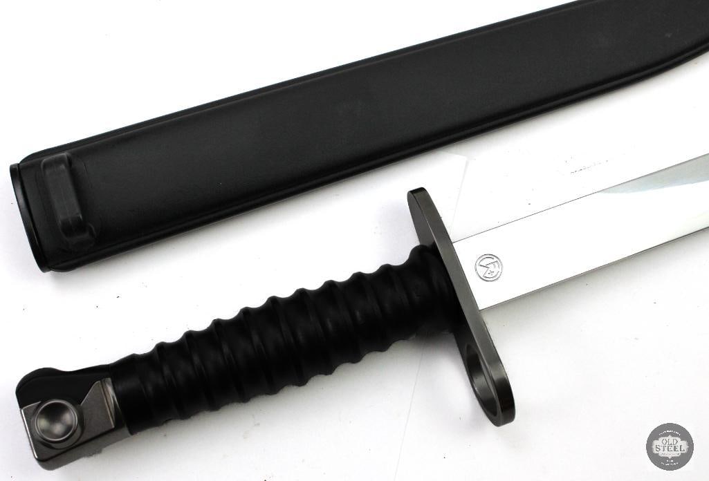 Swiss Army M57 Bayonet and Scabbard - 2