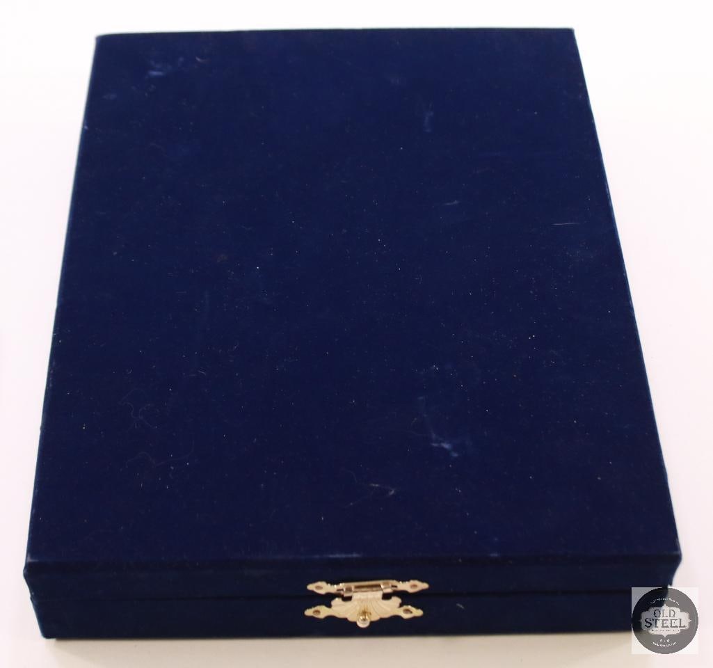 Korean 3 Horse Warrant Medallion with Display Box - 4