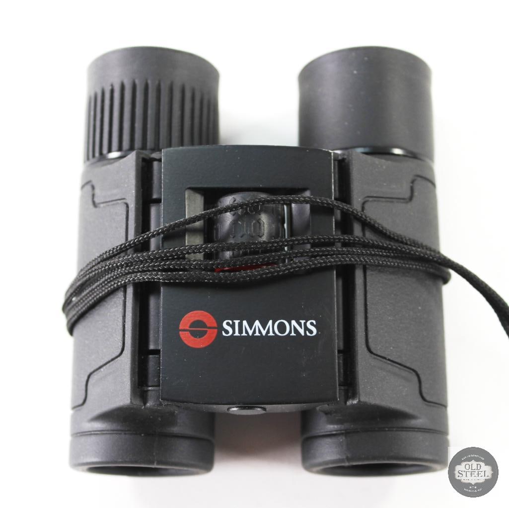 Simmons 10x21 Venture Binoculars: Simmons 10x21 Venture Binoculars THIS ITEM IS AS PICTURED WITH NO FURTHER ATTACHMENTS. ALL SALES ARE FINAL. PLEASE REFER TO THE AUCTION DESCRIPTION, LOT #1 DESCRIPTION AND TERMS OF SALE