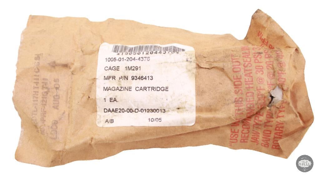 Beretta M9 Military Surplus 9mm Magazine in Original Govt Packaging: Beretta M9 Military Surplus 9mm Magazine in Original Govt Packaging THIS ITEM IS AS PICTURED WITH NO FURTHER ATTACHMENTS. ALL SALES ARE FINAL. PLEASE REFER TO THE AUCTION DESCRIPTION, LOT