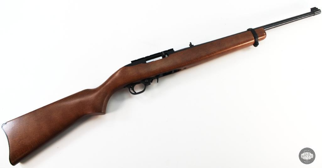 Ruger 10/22 18.5 Inch Barrel W/ Sights - FFL Required: Up for auction is a rugger 10/22 chambered in 22 LR the barrel measures in at 18.5 Inches and has sharp reflective rifling. the lenght of pull measures in at 13.5 inches THIS ITEM IS AS