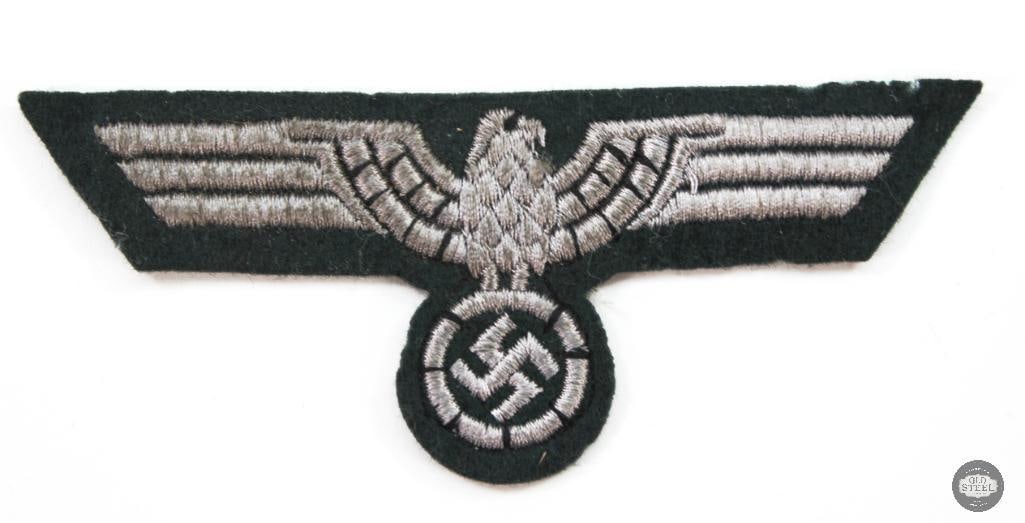 WWII German Officer's Heer Breast Eagle: WWII German Officer's Heer Breast Eagle THIS ITEM IS AS PICTURED WITH NO FURTHER ATTACHMENTS. ALL SALES ARE FINAL. PLEASE REFER TO THE AUCTION DESCRIPTION, LOT #1 DESCRIPTION AND TERMS OF