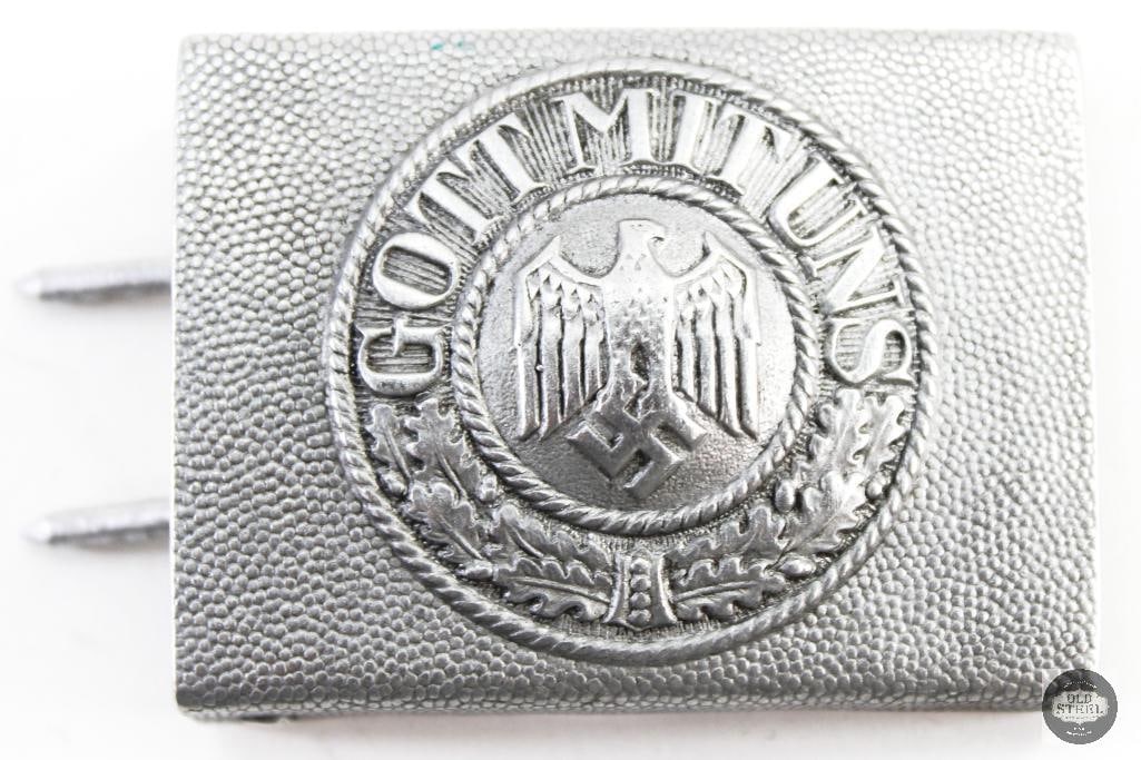 Original German Wehrmacht Heer Gott Mit Uns Belt Buckle WWII: Original German Wehrmacht Heer Gott Mit Uns Belt Buckle WWII THIS ITEM IS AS PICTURED WITH NO FURTHER ATTACHMENTS. ALL SALES ARE FINAL. PLEASE REFER TO THE AUCTION DESCRIPTION, LOT