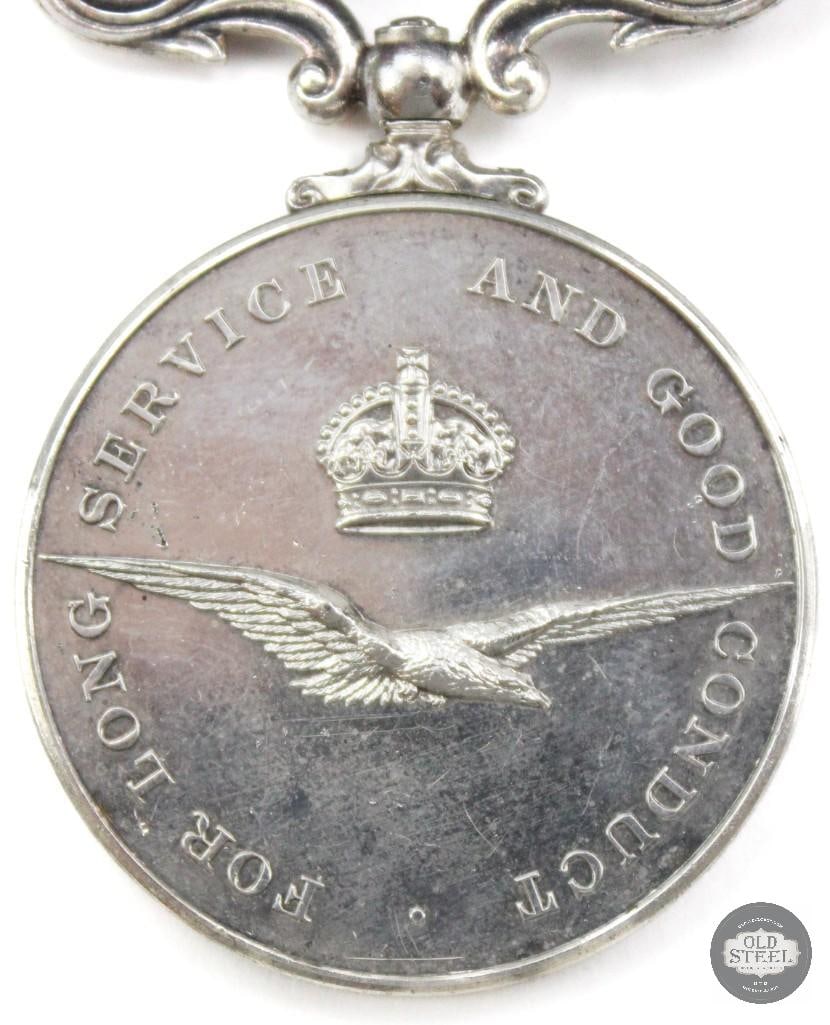 Original British Elizabeth Era Royal Air Force Long Service Medal - 5