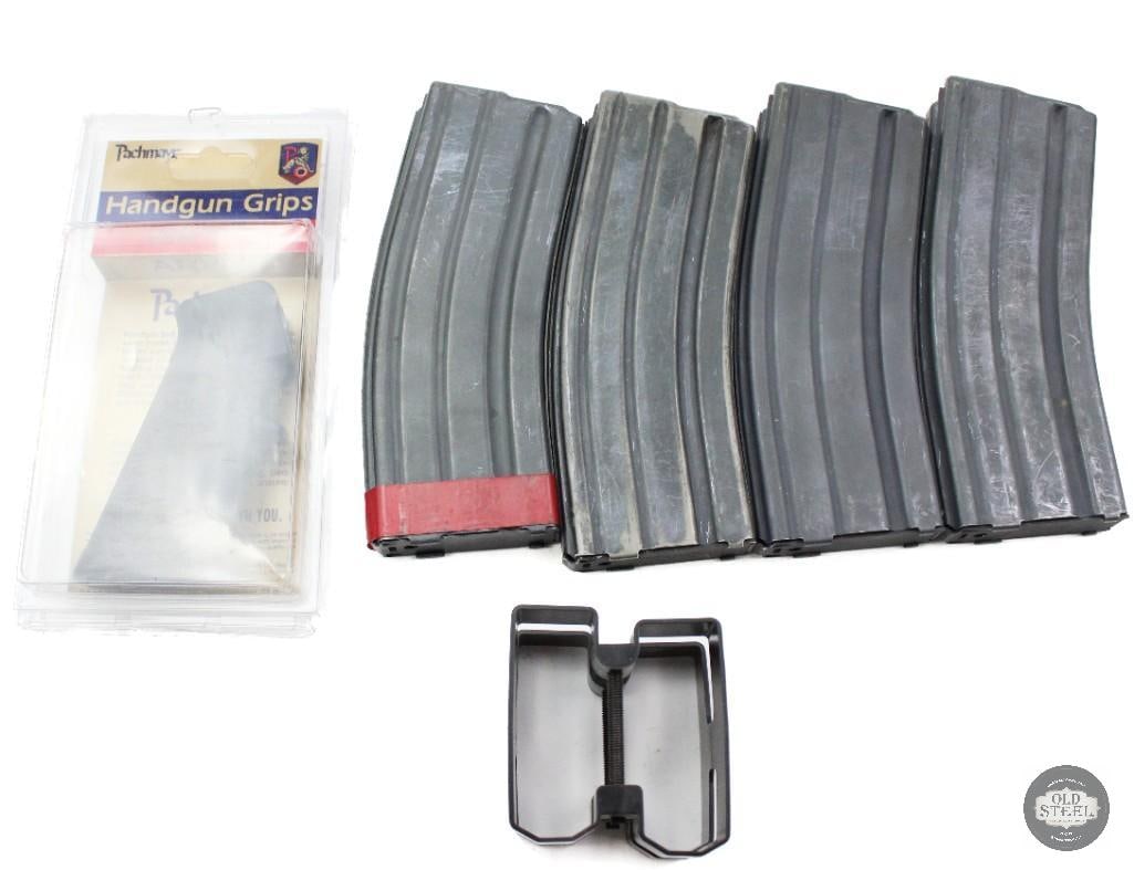 AR15 Magazines, Grip and Side by Side Magazine Adapter: AR15 Magazines, Grip and Side by Side Magazine Adapter THIS ITEM IS AS PICTURED WITH NO FURTHER ATTACHMENTS. ALL SALES ARE FINAL. PLEASE REFER TO THE AUCTION DESCRIPTION, LOT