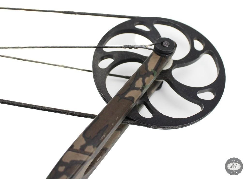 Mathews Q2 Compound Bow Right Hand Camo - 9