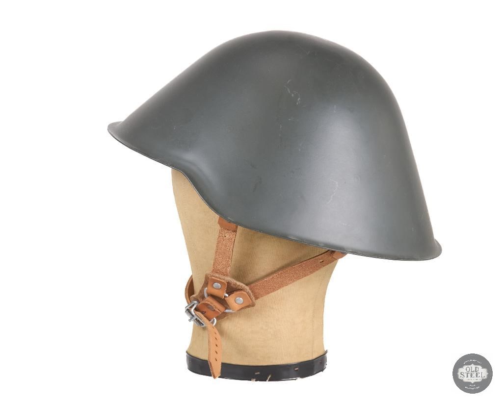 East German M56/76 Helmet - 4