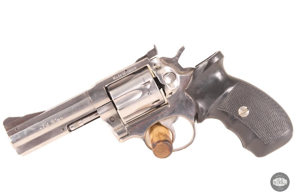 Manurhin MR88 38 Special Revolver French Police Surplus Import:  Up for auction is a Manurhin MR88 Revolver chambered in 38 Special. This beautiful French revolvers is one of the finest revolvers the French have to offer, with this one in particular being a 