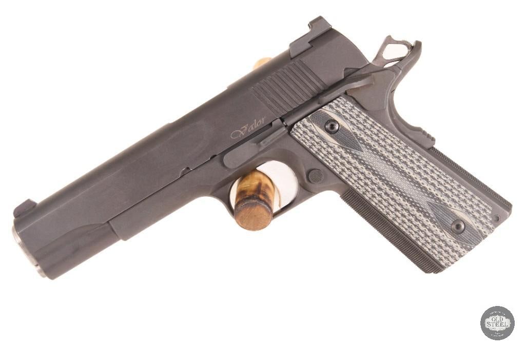 Dan Wesson Valor Black Duty 1911 45 ACP Match W/ Spare Mag & Case - 2
