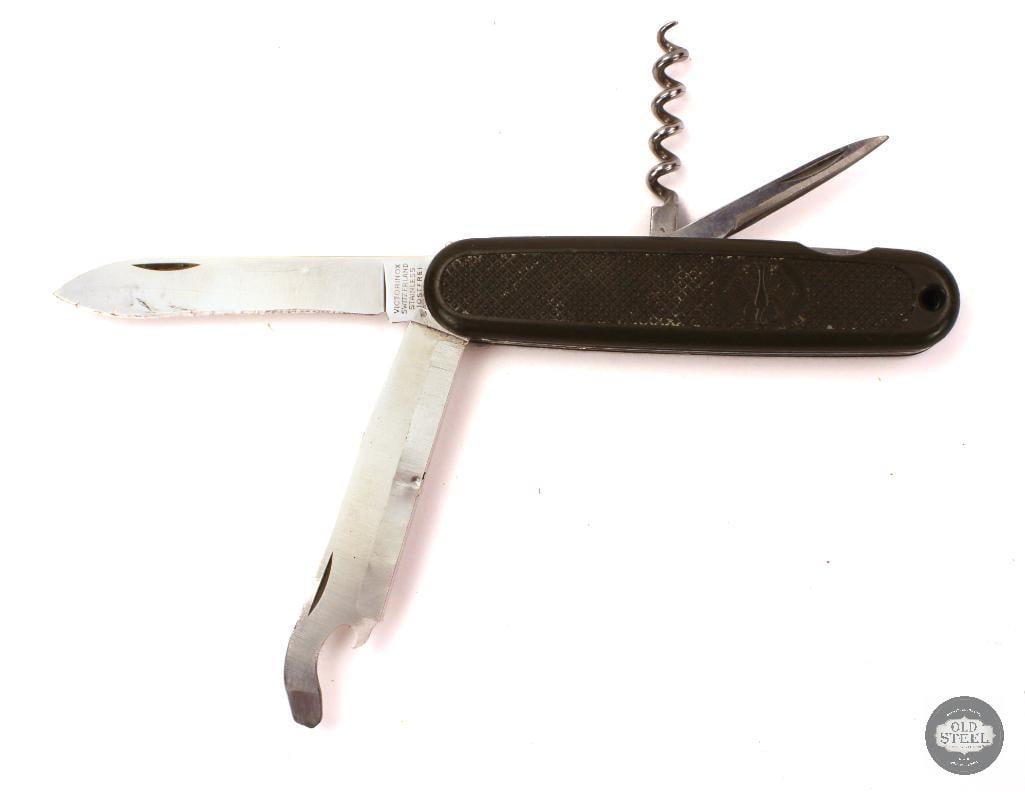 Victorinox Swiss Army Knife Bundeswehr Green, 3.25 Blade (Used) (1 of 4)