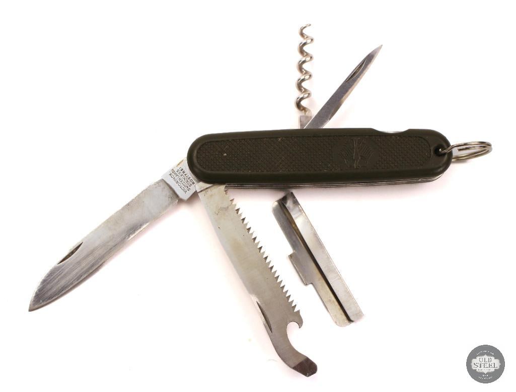 Victorinox Swiss Army Knife Bundeswehr Green, 3.25 Blade (Used) (1 of 3)