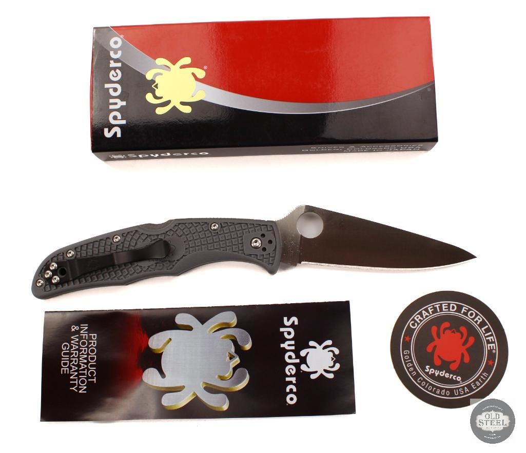 Spyderco Endura 4 Folding Knife Gray Handle, Satin Blade, 3.75 Blade: This Spyderco Endura 4 features a 3.75-inch satin-finished blade paired with a gray FRN handle, offering a full-size version of Spydercos proven lightweight folding knife platform. Designed for