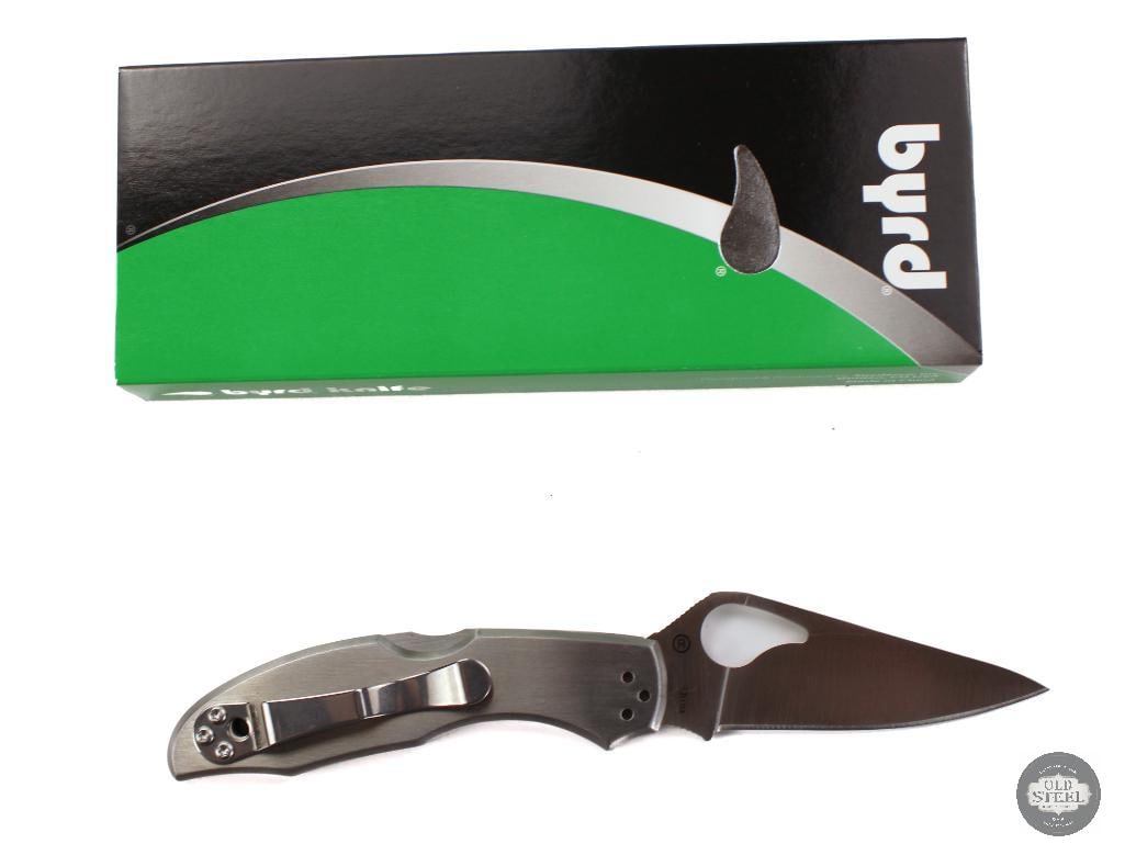 Byrd Meadowlark 2 Folding Knife Stainless Steel, 2.88 Blade: This Byrd Cara Cara 2 features a 3.75-inch satin-finished blade paired with a black handle and Emerson Wave-style opening feature for fast, reliable deployment. Built as a larger everyday carry and