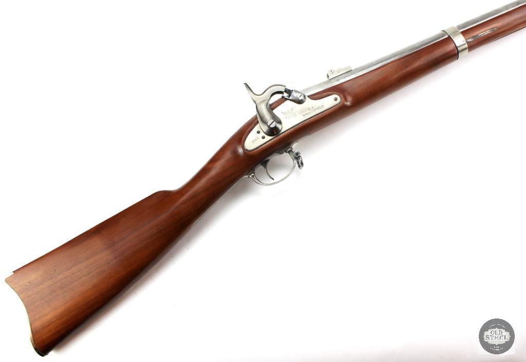 Pedersoli Springfield Model 1861 Reproduction .58 Cal Rifled Musket: This Pedersoli Springfield Model 1861 reproduction rifled musket is chambered in .58 caliber black powder and features a 39-inch barrel with a 13.5-inch length of pull. The rifle is in functional