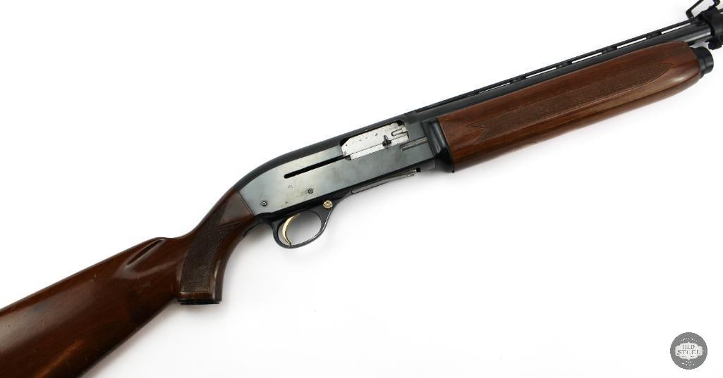 Hiawatha GU12 5518A 12 Ga Semi Auto Shotgun 28" Vent Rib Barrel 14" LOP (1 of 20)