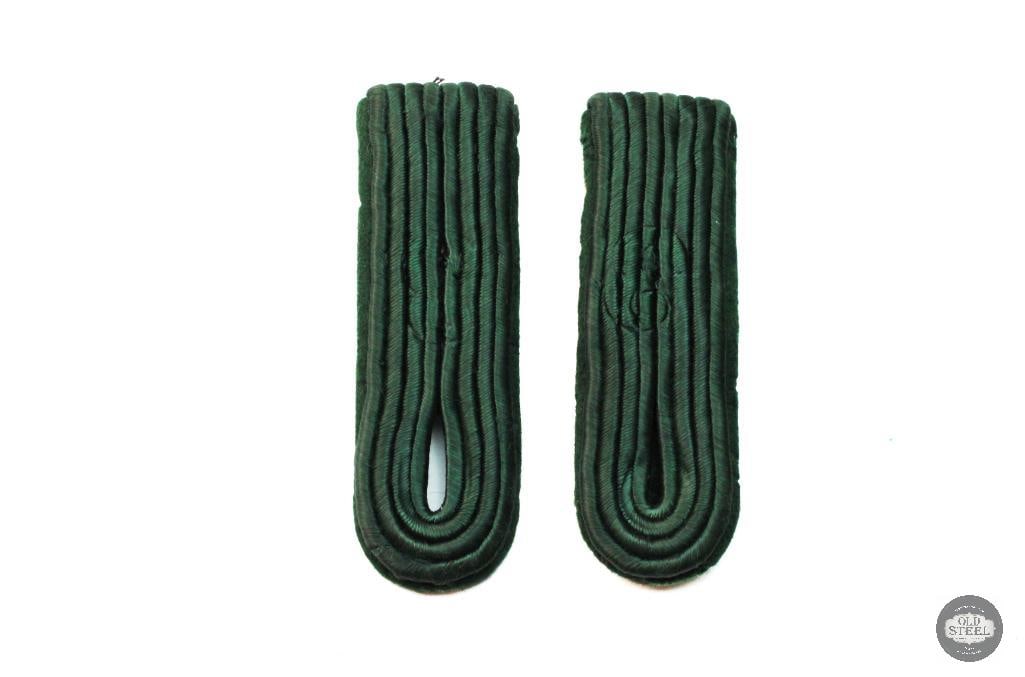 Original Set of German Forestry Service Shoulder Boards WWI: Original Set of German Forestry Service Shoulder Boards WWI THIS ITEM IS AS PICTURED WITH NO FURTHER ATTACHMENTS. ALL SALES ARE FINAL. PLEASE REFER TO