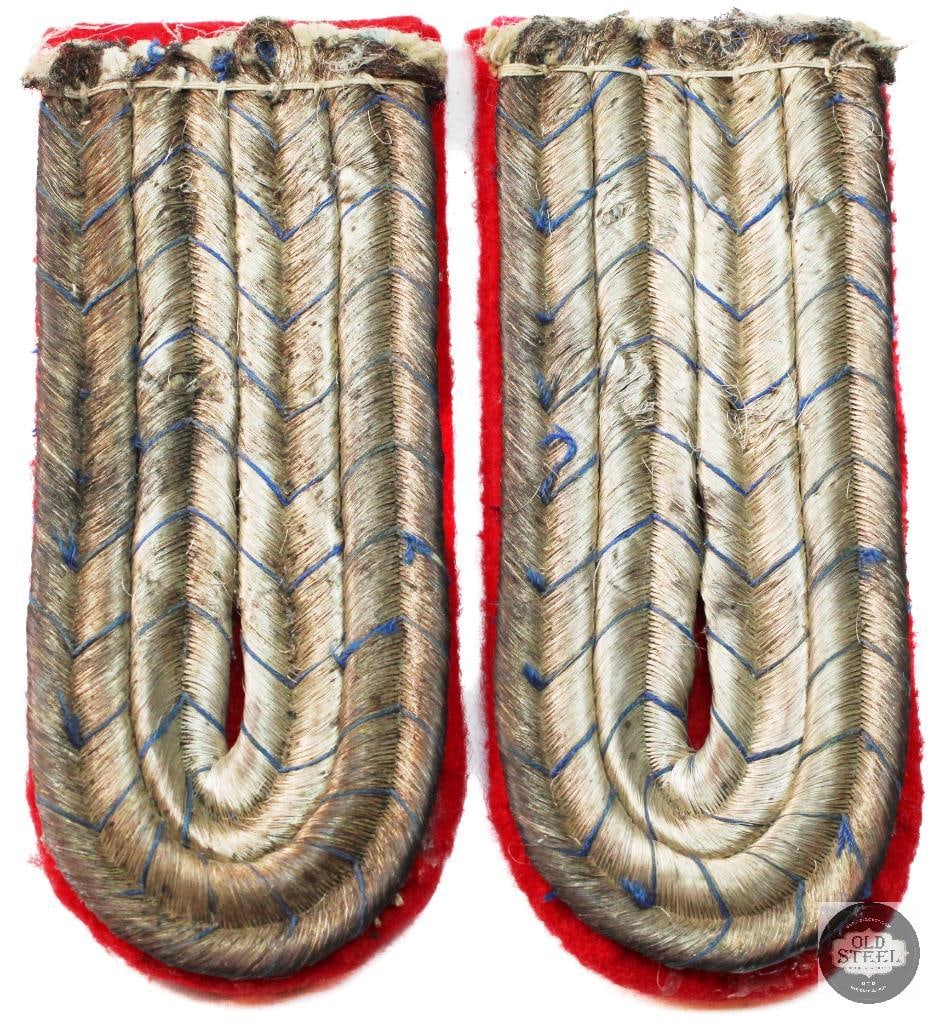 Original Imperial German Prussian Artillery Shoulder Boards WWI: Original Imperial German Prussian Artillery Shoulder Boards WWI THIS ITEM IS AS PICTURED WITH NO FURTHER ATTACHMENTS. ALL SALES ARE FINAL. PLEASE REFE