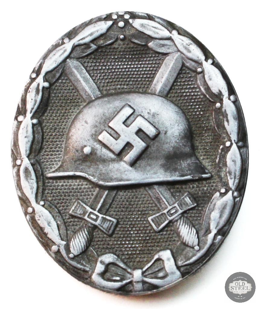 Original Silver Combat Wound Badge Germany WWII: Original Silver Combat Wound Badge Germany WWII THIS ITEM IS AS PICTURED WITH NO FURTHER ATTACHMENTS. ALL SALES ARE FINAL. PLEASE REFER TO THE AUCTION