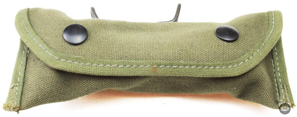 U.S. M1 Carbine Grenade Launcher Sight Kit w/ Pouch & Instructions NOS: This U.S. M1 Carbine grenade launcher sight kit includes the launcher sight, storage pouch, and original instruction sheet. The kit remains in new old stock (NOS) condition, still wrapped in its origi