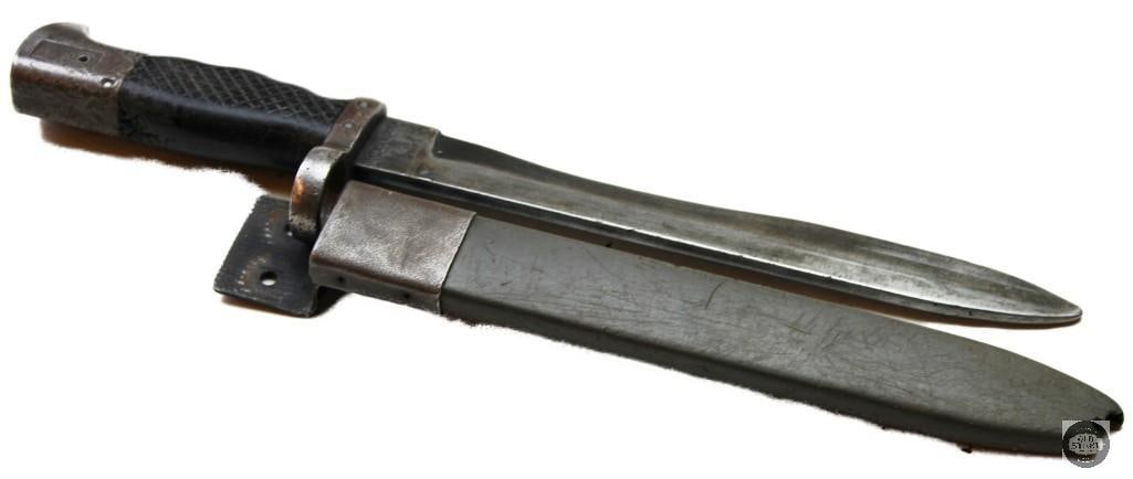 Lot of 8 surplus bayonets - 3
