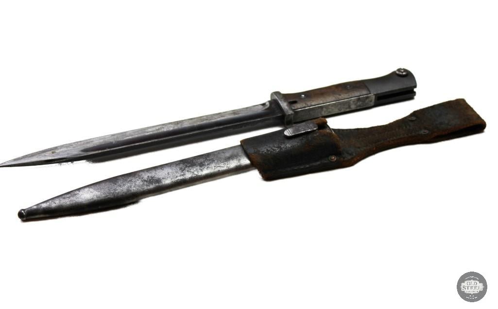Lot of 8 surplus bayonets - 9
