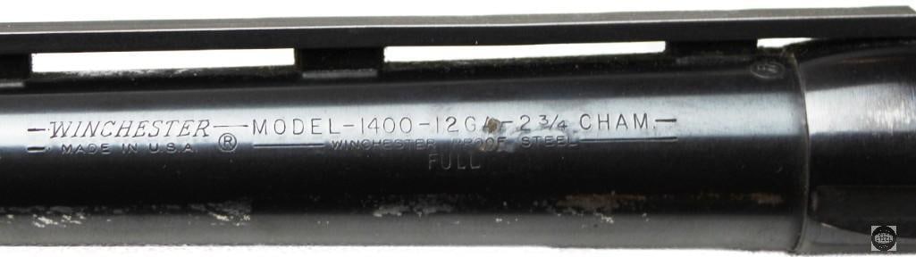 Winchester model 1400 12ga barrel: lot containing a Winchester model 1400 12ga barrel. 2-3/4 chamber, full choke. THIS ITEM IS AS PICTURED WITH NO FURTHER ATTACHMENTS. ALL SALES ARE FINAL. PLEASE REFER TO THE AUCTION