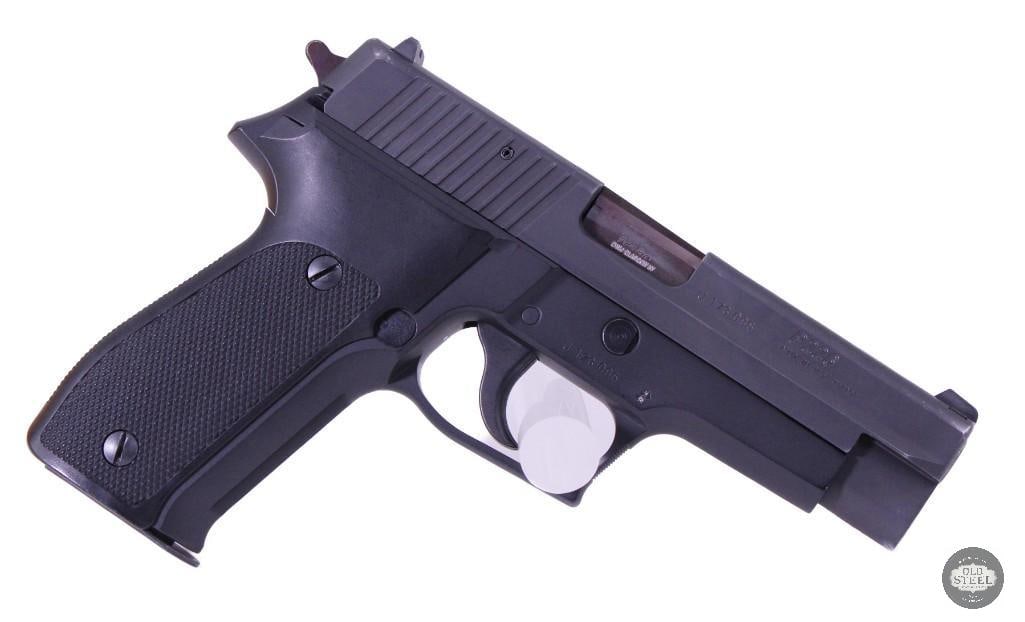 Sig Sauer P226 9mm w/ Box, Papers & Spare Magazine, Excellent Condition - 2