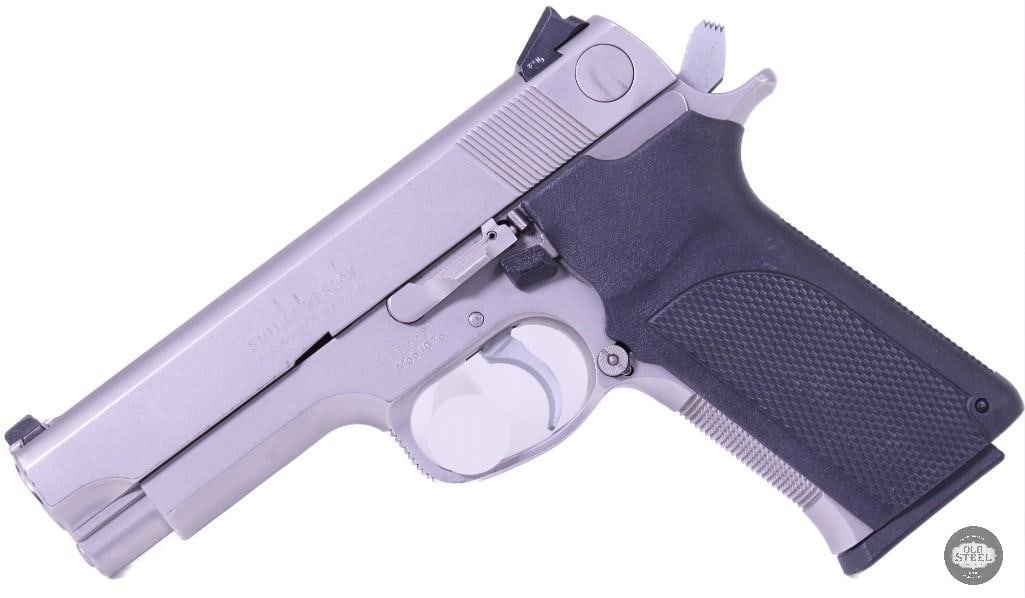 Smith & Wesson Model 1076 10mm Semi-Auto Pistol w/ Magazine & Excellent Function - 2